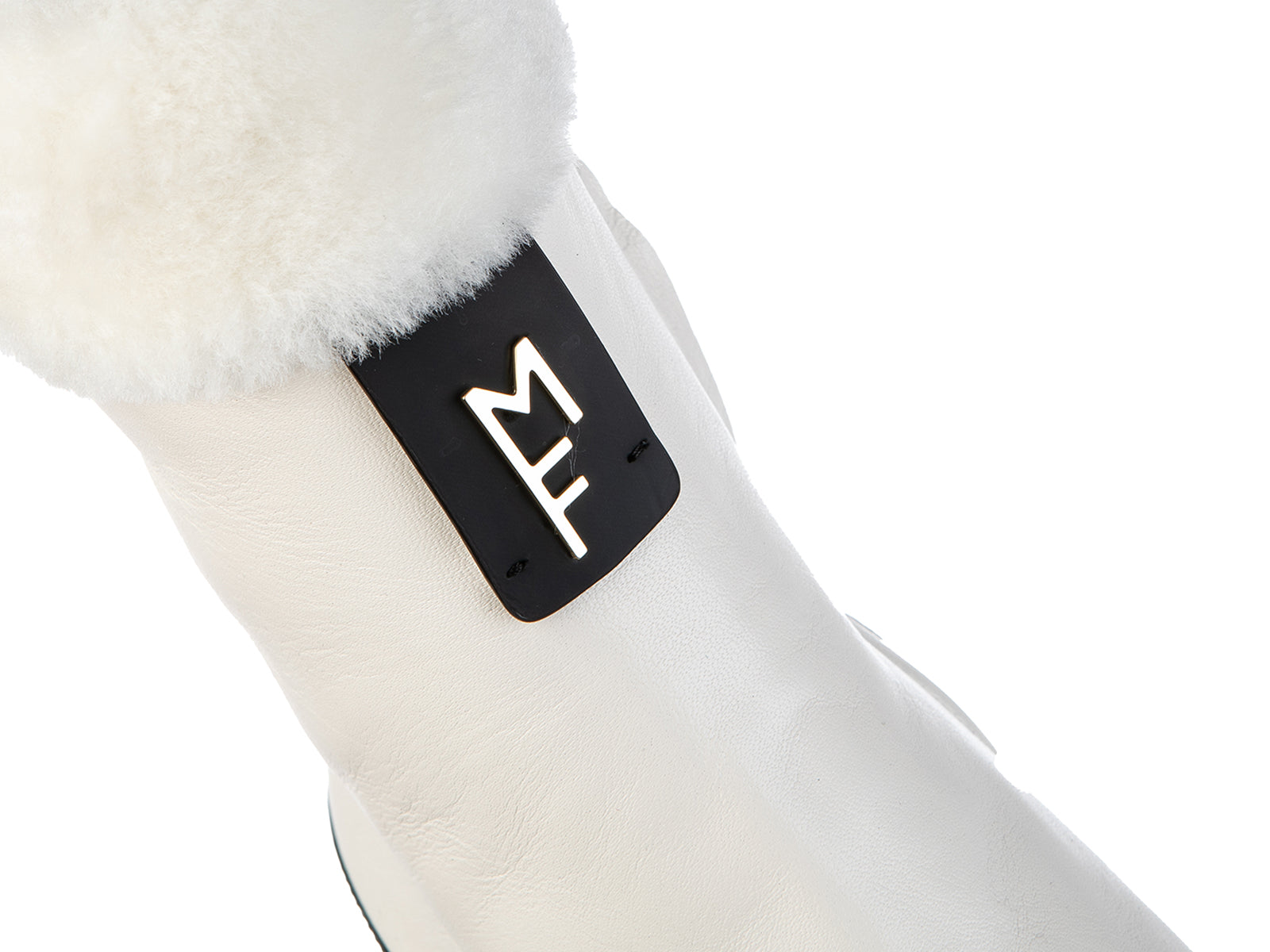 9028 Marino Fabiani Bootie / White
