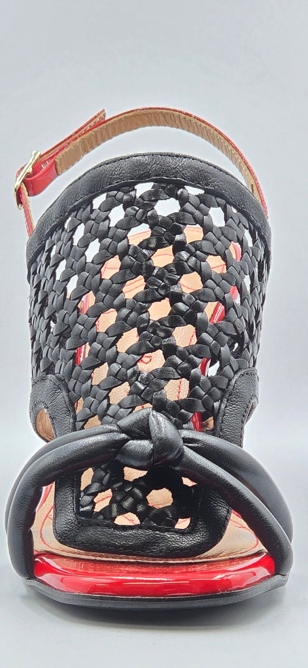 9077 Fiorangelo Sandals / Black - Red