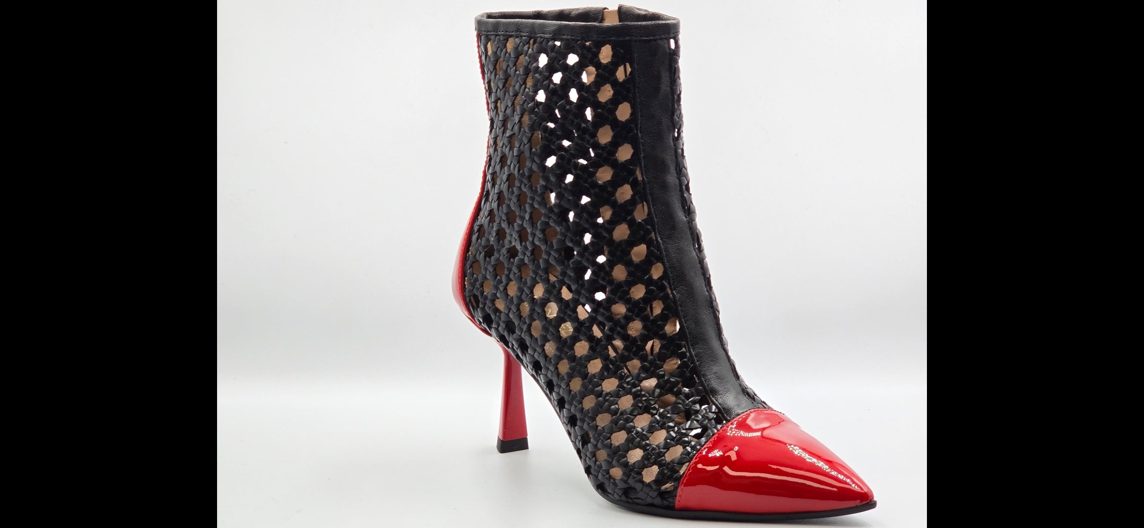 9079 Fiorangelo Boots / Black - Red