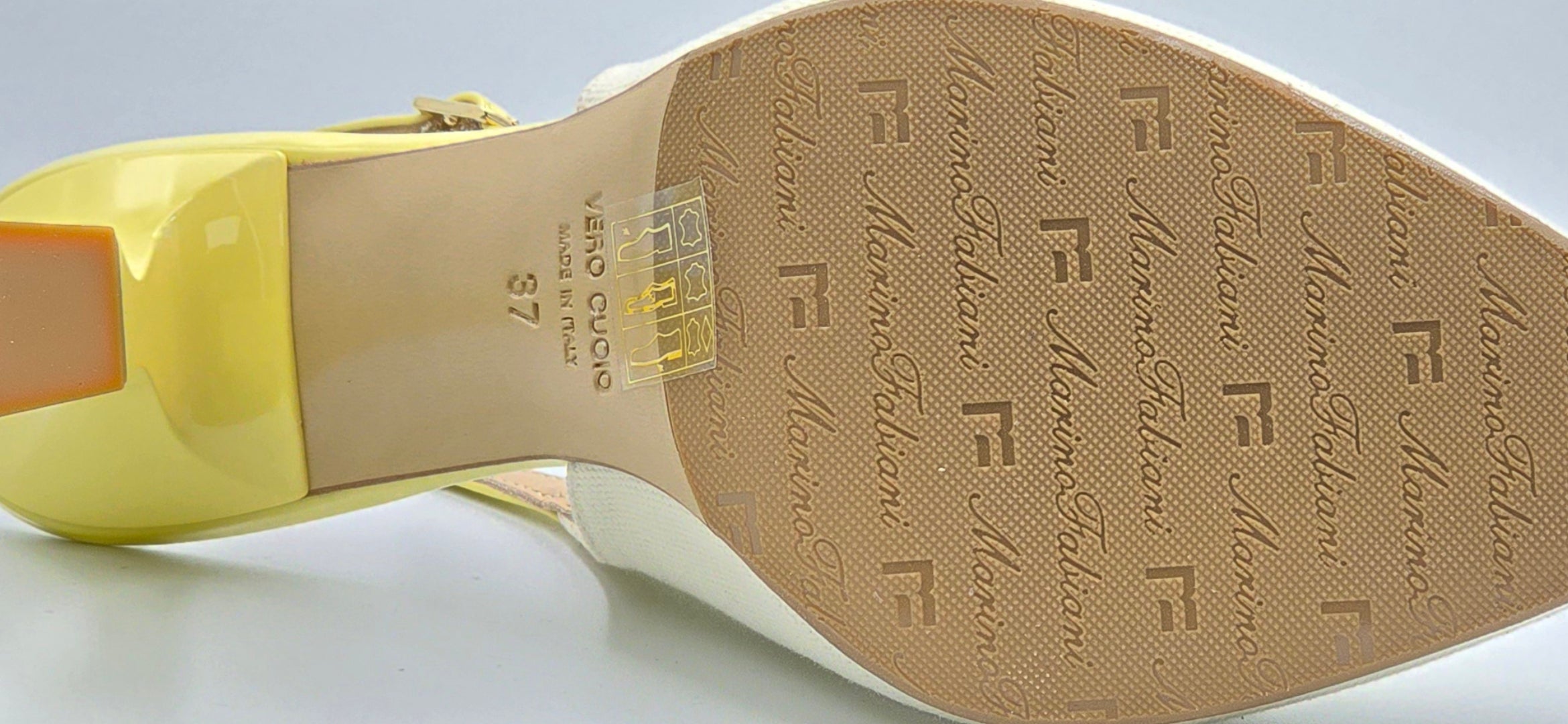 9081 Marino Fabiani Pumps / White - Yellow