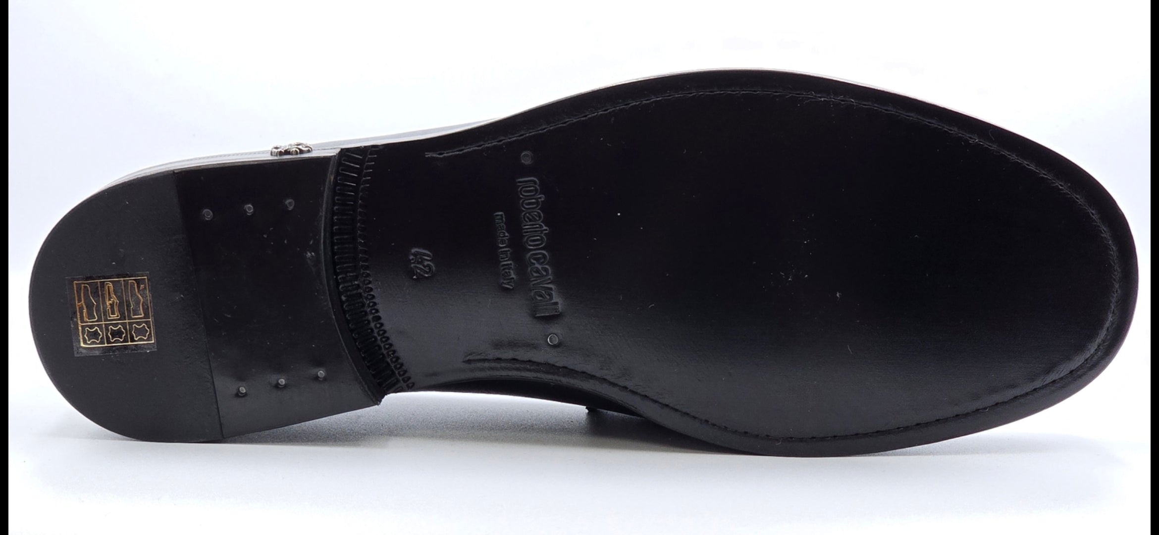 9105 Roberto Cavalli Loafers / Black - White